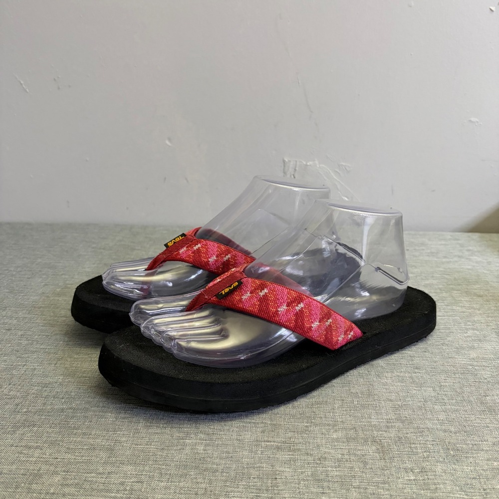 Teva Olowahu Sandals Womens 9 Pink Red Mush Sole Strappy Flip Flops 4198